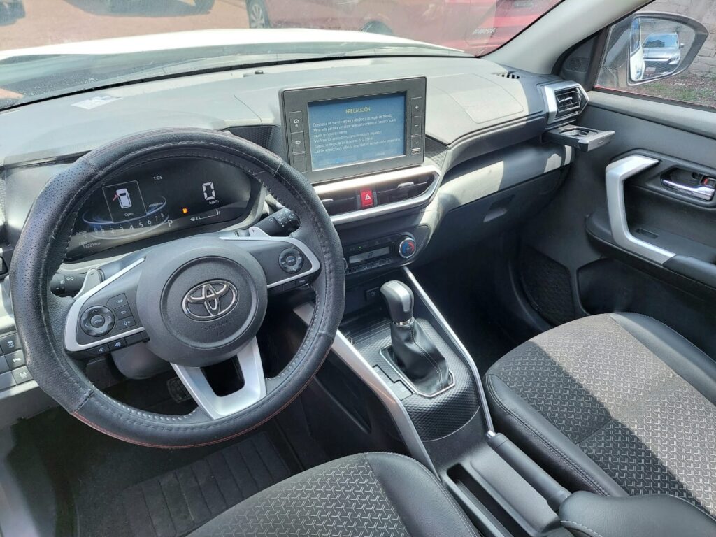 No te arriesgues comprando autos en subastas, tienen vicios ocultos y faltantes. Compra de manera directa con nosotros, todas nuestras unidades encienden y ruedan.