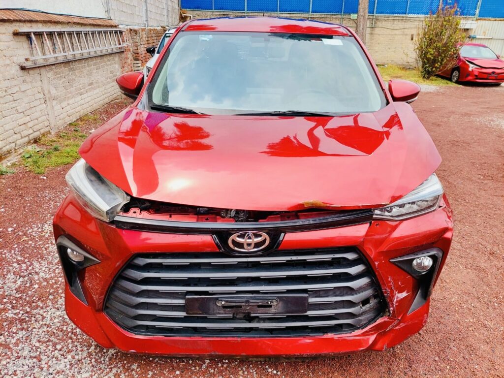 No te arriesgues comprando autos en subastas, tienen vicios ocultos y faltantes. Compra de manera directa con nosotros, todas nuestras unidades encienden y ruedan.