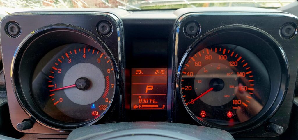 No te arriesgues comprando autos en subastas, tienen vicios ocultos y faltantes. Compra de manera directa con nosotros, todas nuestras unidades encienden y ruedan.