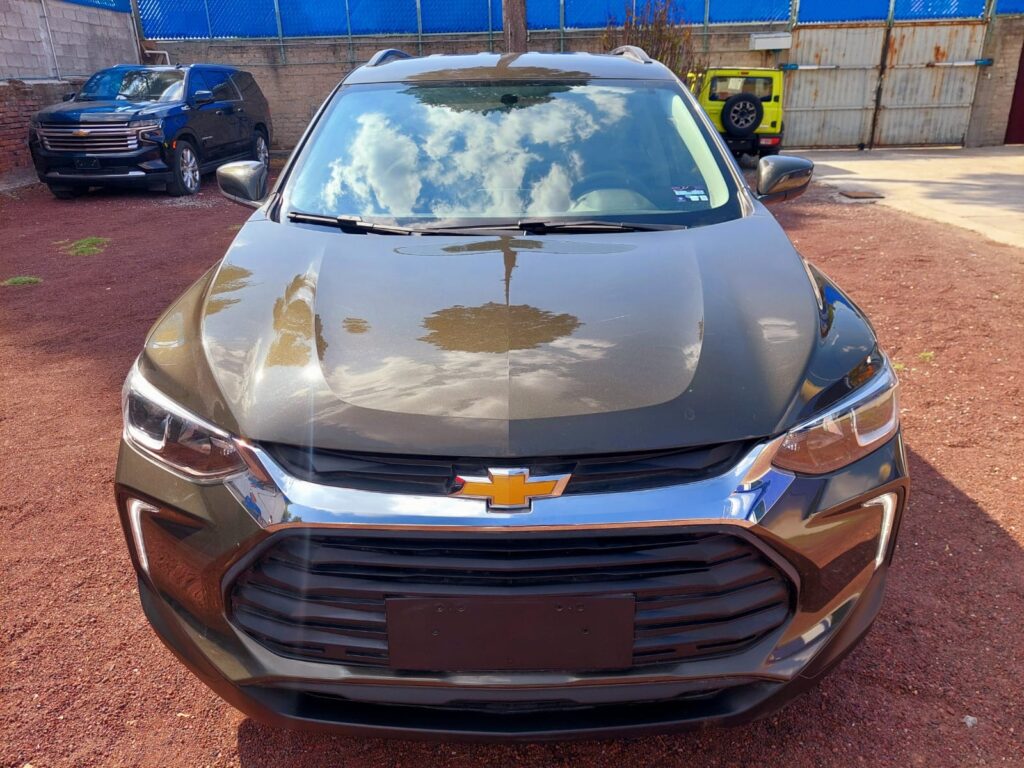 No te arriesgues comprando autos en subastas, tienen vicios ocultos y faltantes. Compra de manera directa con nosotros, todas nuestras unidades encienden y ruedan.