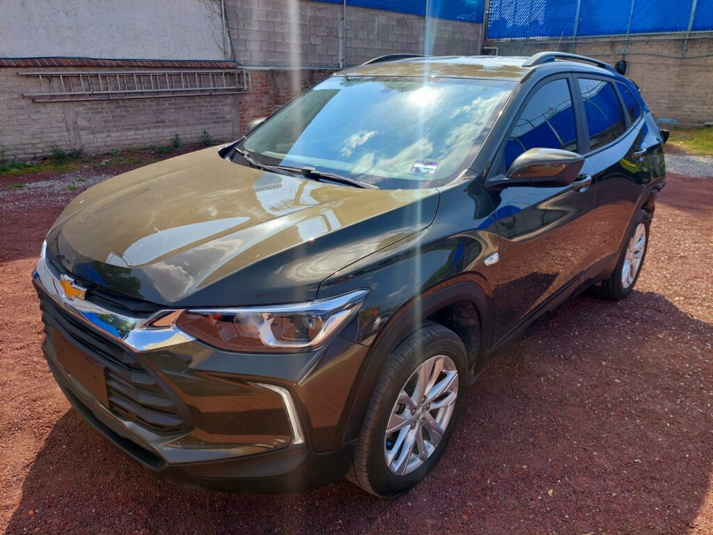 No te arriesgues comprando autos en subastas, tienen vicios ocultos y faltantes. Compra de manera directa con nosotros, todas nuestras unidades encienden y ruedan.