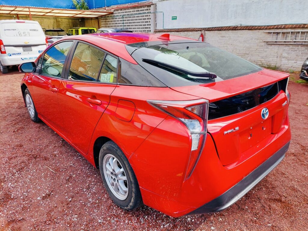 No te arriesgues comprando autos en subastas, tienen vicios ocultos y faltantes. Compra de manera directa con nosotros, todas nuestras unidades encienden y ruedan.