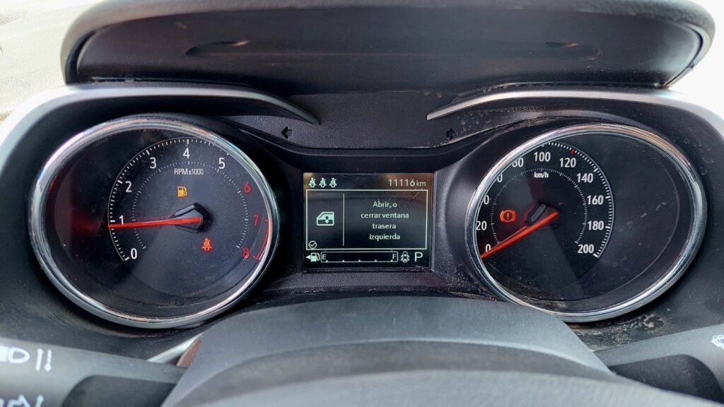 No te arriesgues comprando autos en subastas, tienen vicios ocultos y faltantes. Compra de manera directa con nosotros, todas nuestras unidades encienden y ruedan.