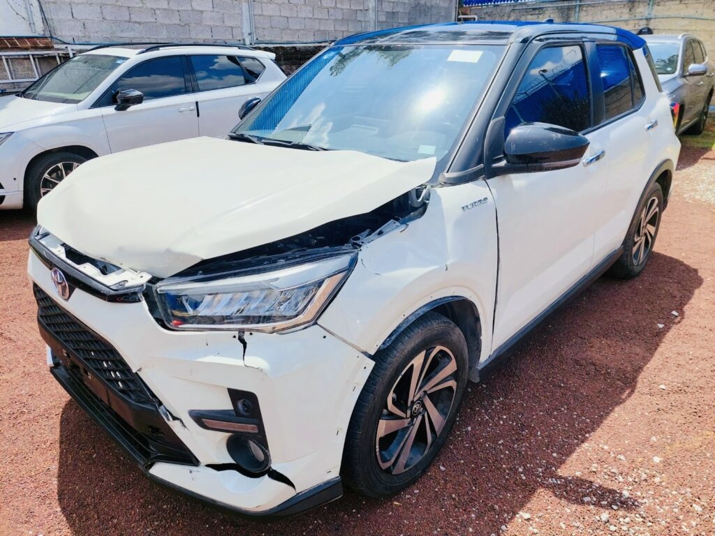 No te arriesgues comprando autos en subastas, tienen vicios ocultos y faltantes. Compra de manera directa con nosotros, todas nuestras unidades encienden y ruedan.