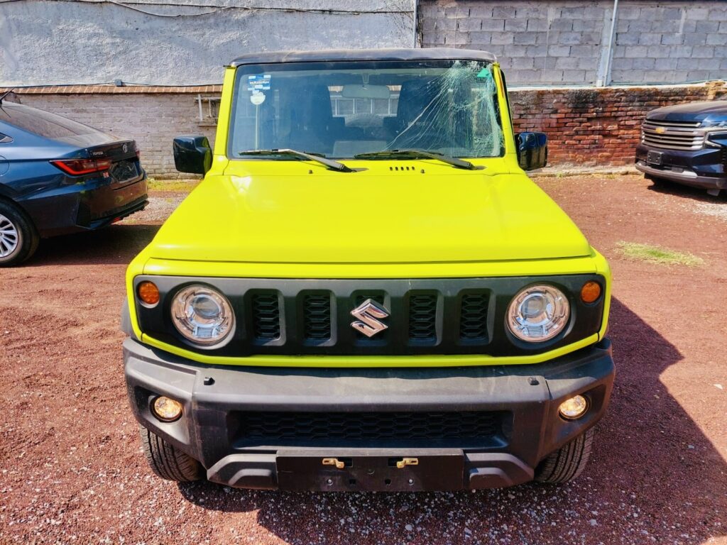 No te arriesgues comprando autos en subastas, tienen vicios ocultos y faltantes. Compra de manera directa con nosotros, todas nuestras unidades encienden y ruedan.