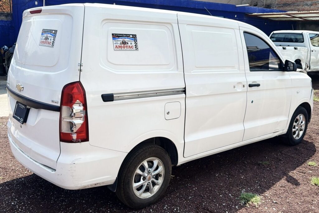 No te arriesgues comprando autos en subastas, tienen vicios ocultos y faltantes. Compra de manera directa con nosotros, todas nuestras unidades encienden y ruedan.