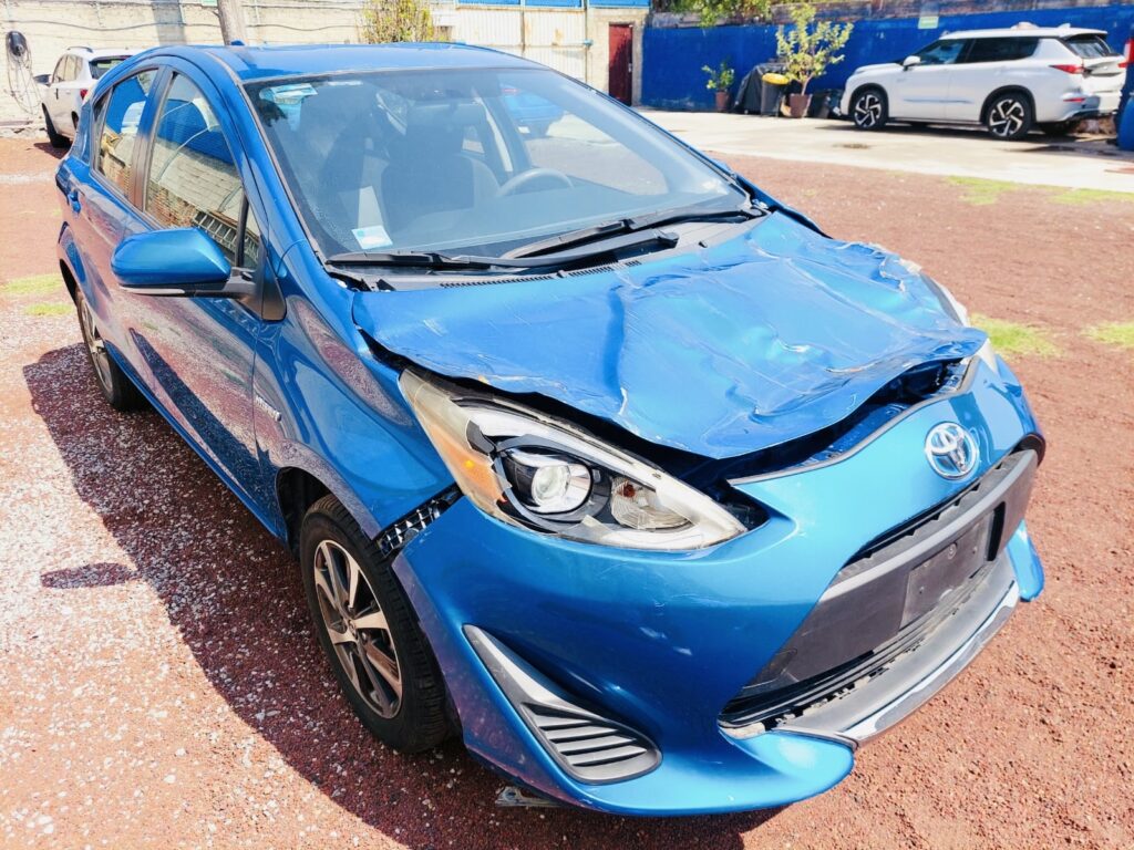 No te arriesgues comprando autos en subastas, tienen vicios ocultos y faltantes. Compra de manera directa con nosotros, todas nuestras unidades encienden y ruedan.