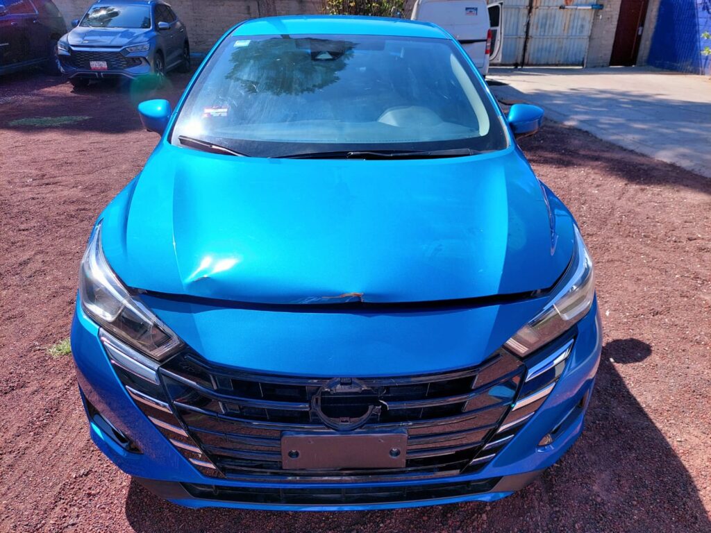 No te arriesgues comprando autos en subastas, tienen vicios ocultos y faltantes. Compra de manera directa con nosotros, todas nuestras unidades encienden y ruedan.