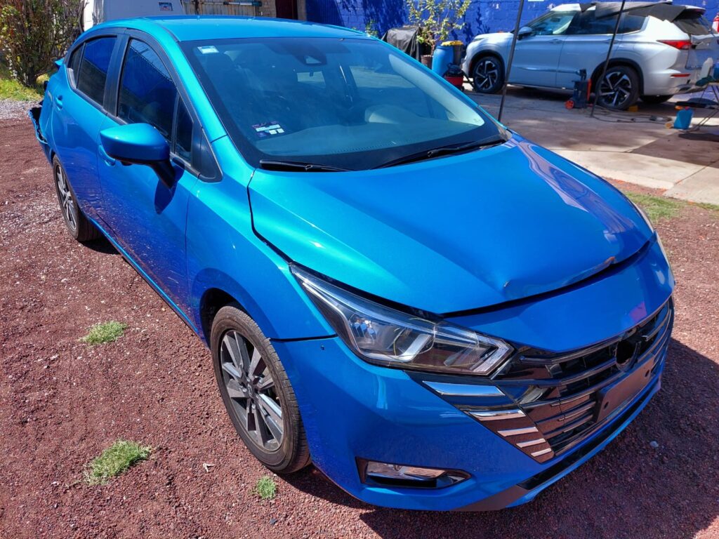 No te arriesgues comprando autos en subastas, tienen vicios ocultos y faltantes. Compra de manera directa con nosotros, todas nuestras unidades encienden y ruedan.