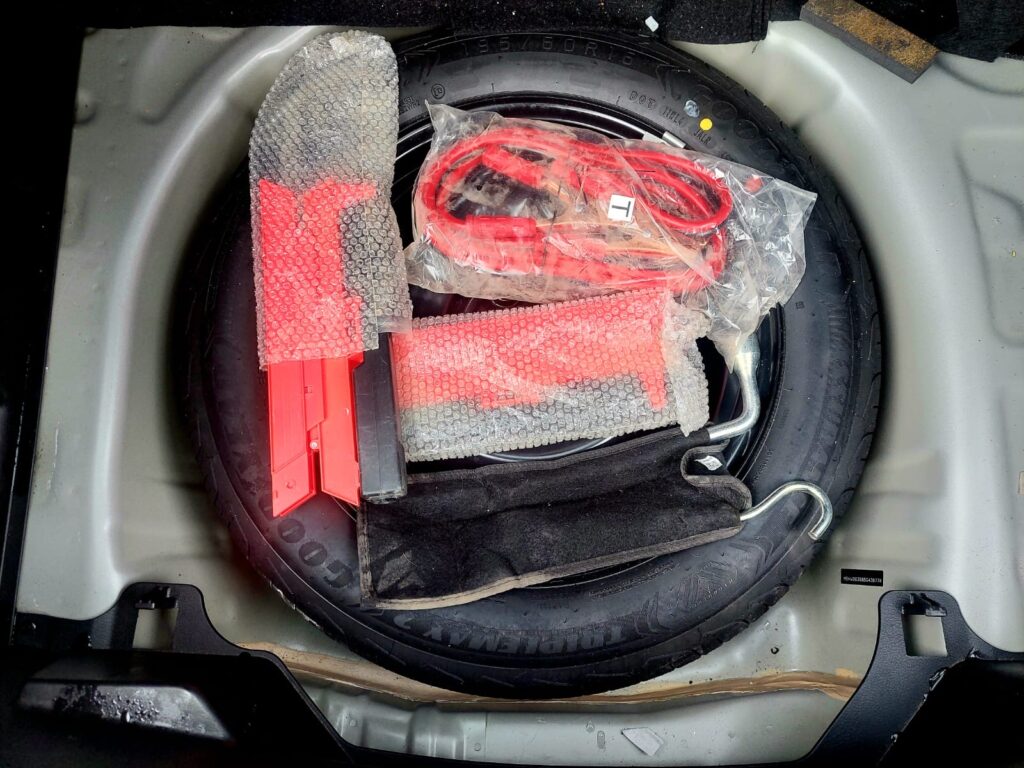 No te arriesgues comprando autos en subastas, tienen vicios ocultos y faltantes. Compra de manera directa con nosotros, todas nuestras unidades encienden y ruedan.