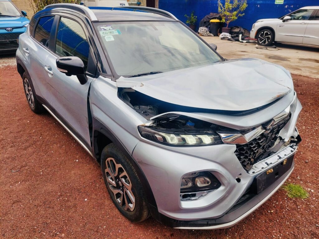 No te arriesgues comprando autos en subastas, tienen vicios ocultos y faltantes. Compra de manera directa con nosotros, todas nuestras unidades encienden y ruedan.