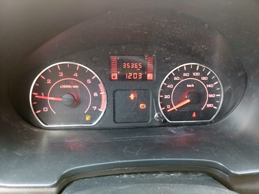 No te arriesgues comprando autos en subastas, tienen vicios ocultos y faltantes. Compra de manera directa con nosotros, todas nuestras unidades encienden y ruedan.