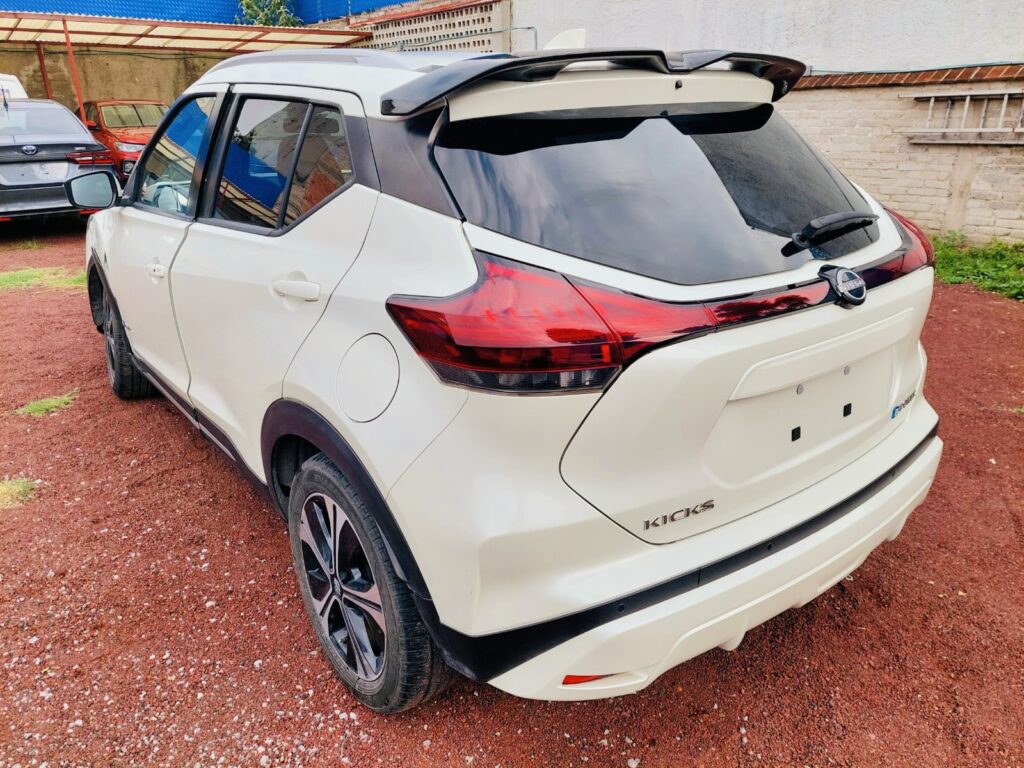 No te arriesgues comprando autos en subastas, tienen vicios ocultos y faltantes. Compra de manera directa con nosotros, todas nuestras unidades encienden y ruedan.