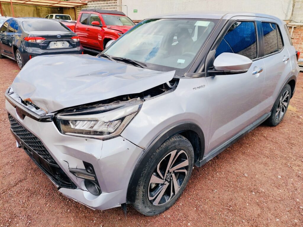 No te arriesgues comprando autos en subastas, tienen vicios ocultos y faltantes. Compra de manera directa con nosotros, todas nuestras unidades encienden y ruedan.