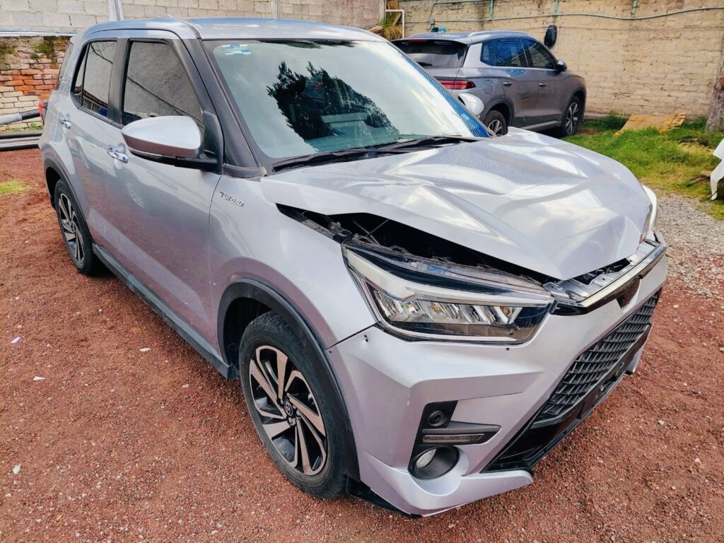 No te arriesgues comprando autos en subastas, tienen vicios ocultos y faltantes. Compra de manera directa con nosotros, todas nuestras unidades encienden y ruedan.