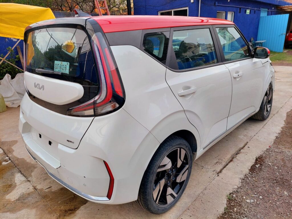 No te arriesgues comprando autos en subastas, tienen vicios ocultos y faltantes. Compra de manera directa con nosotros, todas nuestras unidades encienden y ruedan.