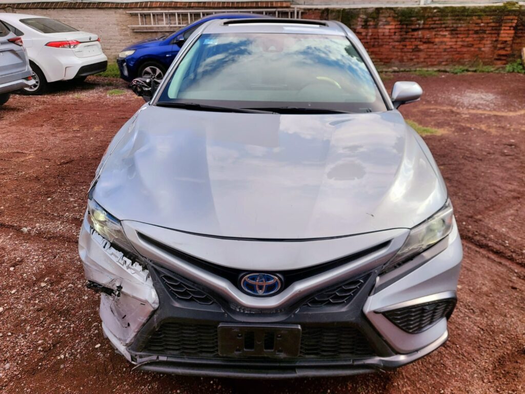 No te arriesgues comprando autos en subastas, tienen vicios ocultos y faltantes. Compra de manera directa con nosotros, todas nuestras unidades encienden y ruedan.