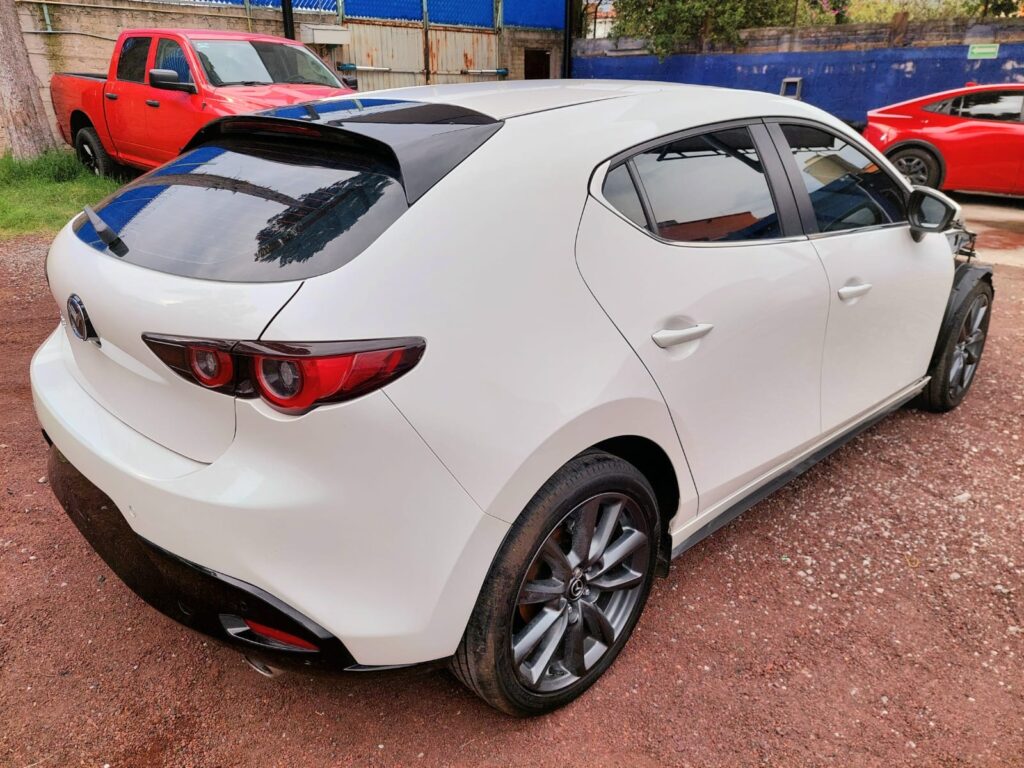 No te arriesgues comprando autos en subastas, tienen vicios ocultos y faltantes. Compra de manera directa con nosotros, todas nuestras unidades encienden y ruedan.