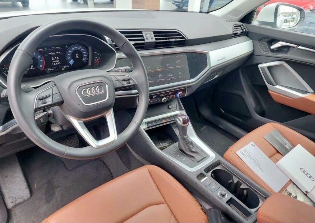No te arriesgues comprando autos en subastas, tienen vicios ocultos y faltantes. Compra de manera directa con nosotros, todas nuestras unidades encienden y ruedan.