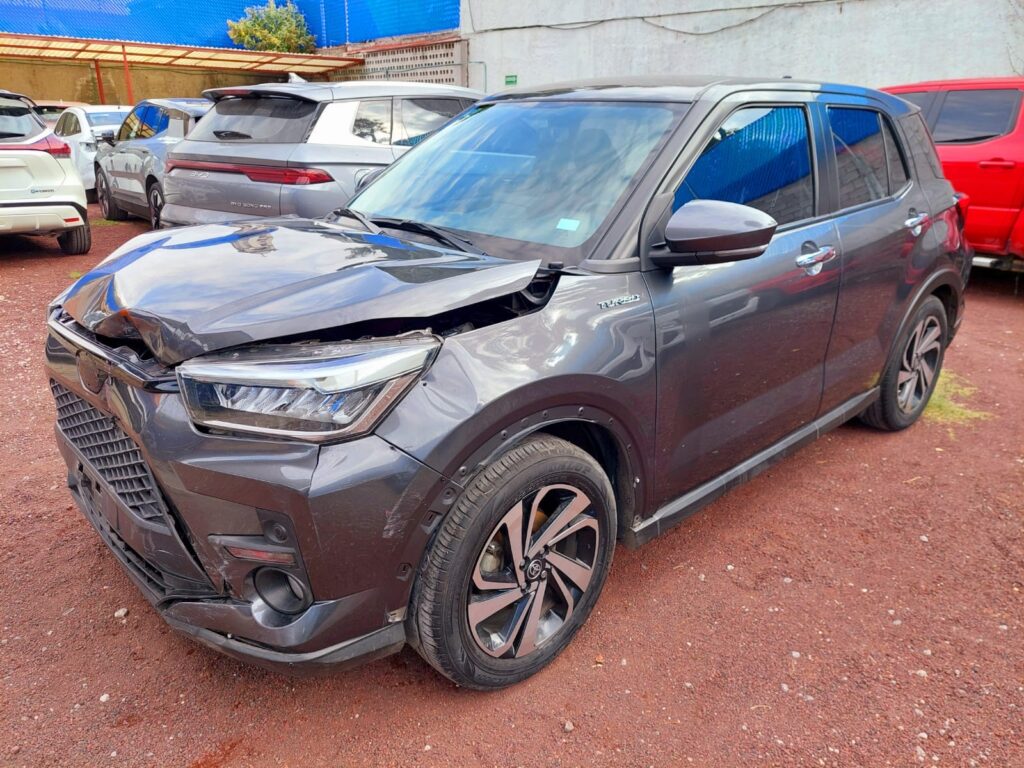 No te arriesgues comprando autos en subastas, tienen vicios ocultos y faltantes. Compra de manera directa con nosotros, todas nuestras unidades encienden y ruedan.