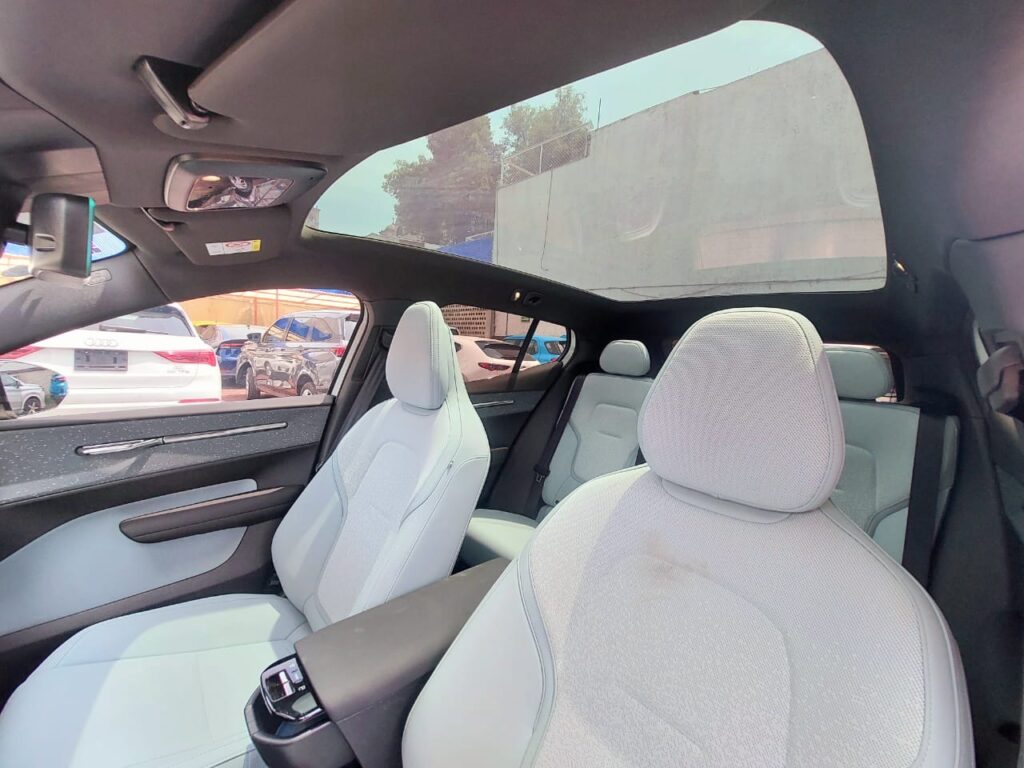 No te arriesgues comprando autos en subastas, tienen vicios ocultos y faltantes. Compra de manera directa con nosotros, todas nuestras unidades encienden y ruedan.