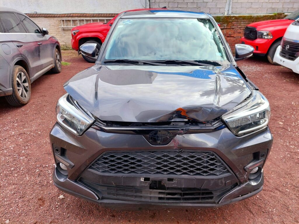 No te arriesgues comprando autos en subastas, tienen vicios ocultos y faltantes. Compra de manera directa con nosotros, todas nuestras unidades encienden y ruedan.