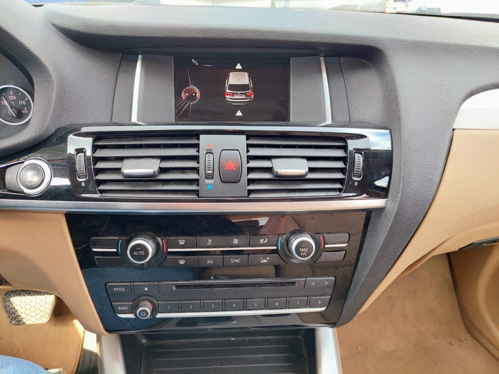 No te arriesgues comprando autos en subastas, tienen vicios ocultos y faltantes. Compra de manera directa con nosotros, todas nuestras unidades encienden y ruedan.