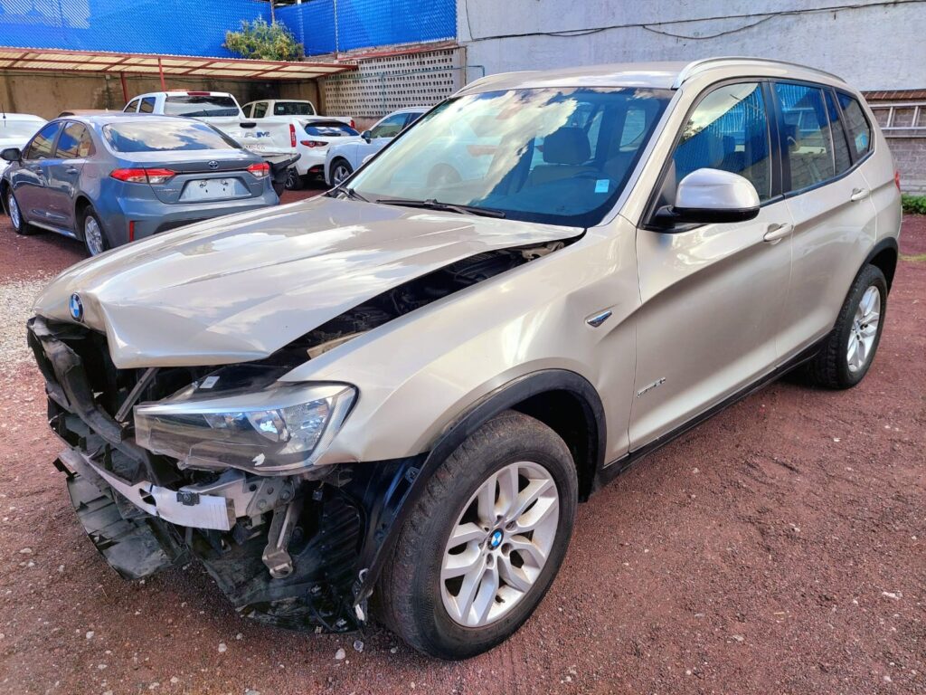 No te arriesgues comprando autos en subastas, tienen vicios ocultos y faltantes. Compra de manera directa con nosotros, todas nuestras unidades encienden y ruedan.