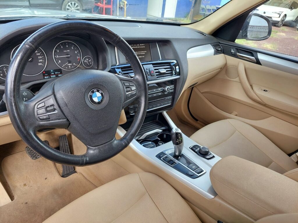 No te arriesgues comprando autos en subastas, tienen vicios ocultos y faltantes. Compra de manera directa con nosotros, todas nuestras unidades encienden y ruedan.