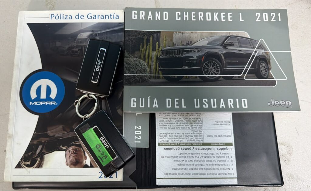 No te arriesgues comprando autos en subastas, tienen vicios ocultos y faltantes. Compra de manera directa con nosotros, todas nuestras unidades encienden y ruedan.