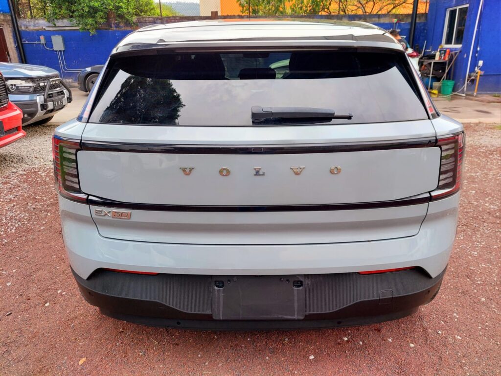 No te arriesgues comprando autos en subastas, tienen vicios ocultos y faltantes. Compra de manera directa con nosotros, todas nuestras unidades encienden y ruedan.